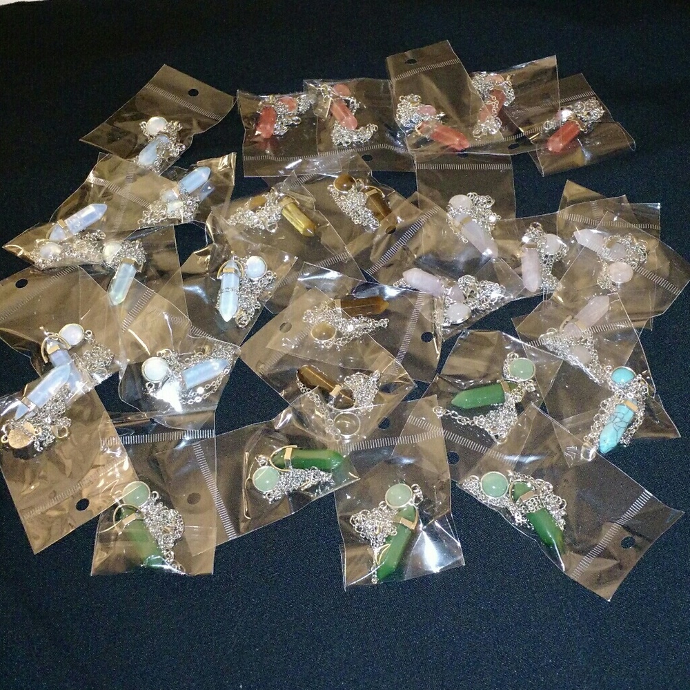 Opalite Stone Bullet Shape Silvertone Necklace - Picture 4 of 5